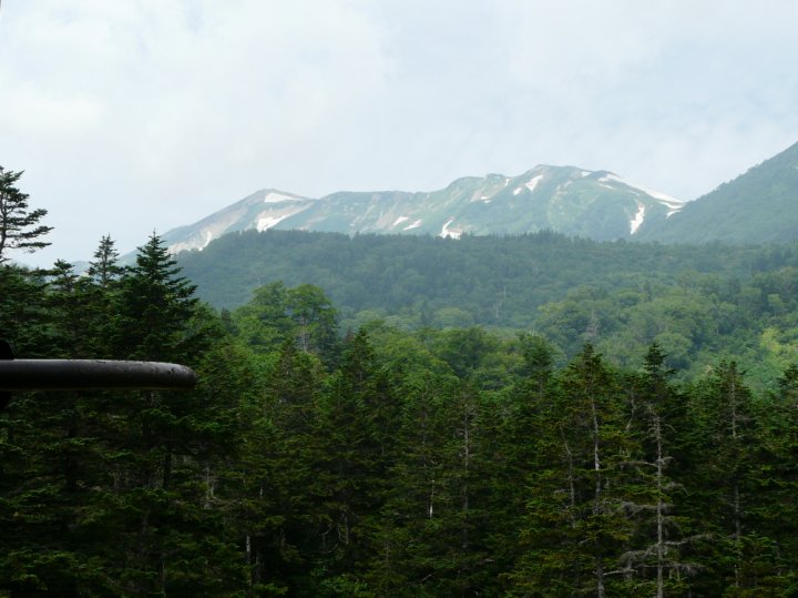 栂池よりの小蓮華岳